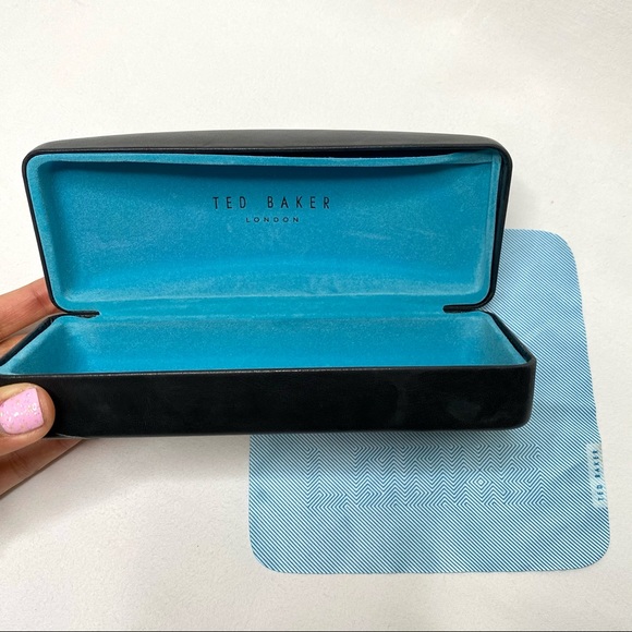 TED BAKER LONDON cat eye sunglasses ๐ - Picture 14 of 16